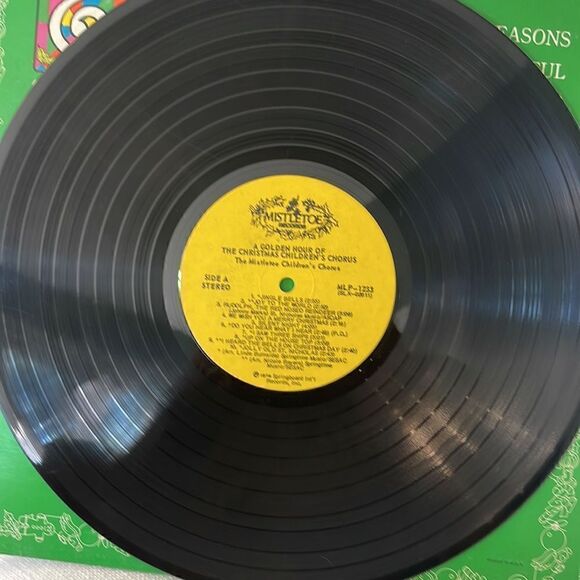 Christmas Children's Chorus – A Golden Hour Of The Christmas Children's Chorus - Picture 4 of 6